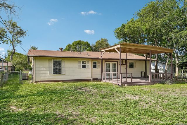 215 Hialeah Ave, San Antonio, TX 78218