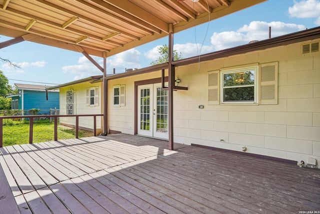 215 Hialeah Ave, San Antonio, TX 78218