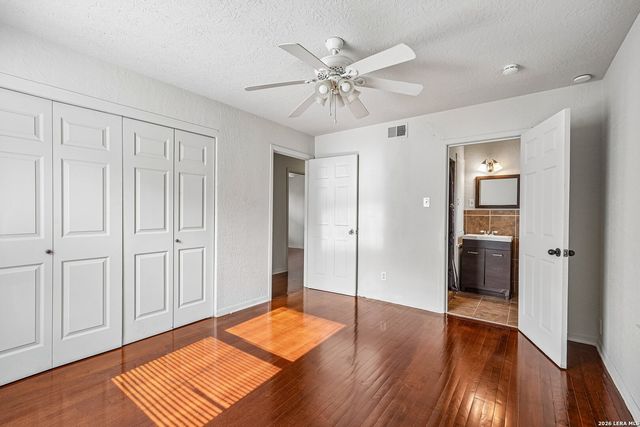 215 Hialeah Ave, San Antonio, TX 78218