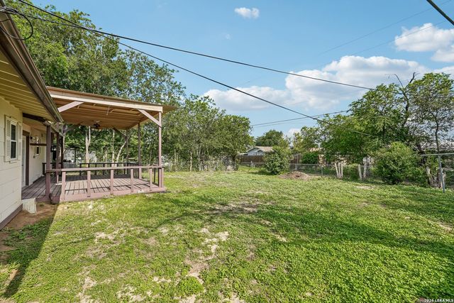 215 Hialeah Ave, San Antonio, TX 78218