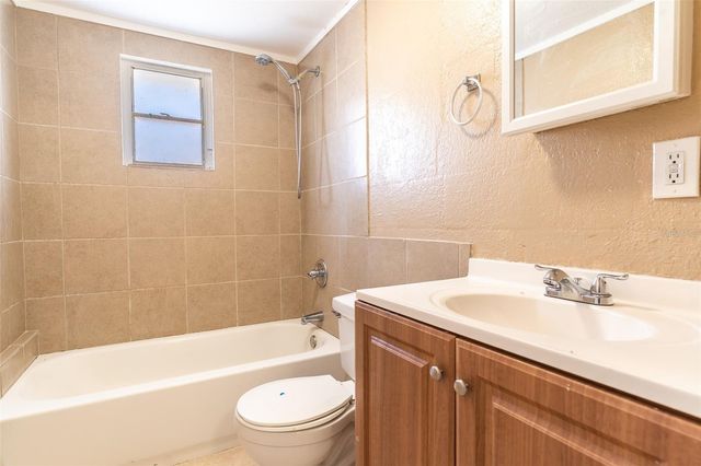 114 E NORTHSIDE DRIVE 3, Lake Wales, FL 33853