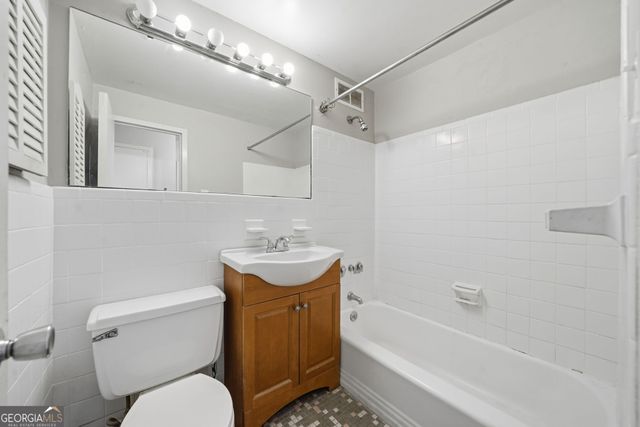 215 Piedmont Avenue NE APT 2002, Atlanta, GA 30308