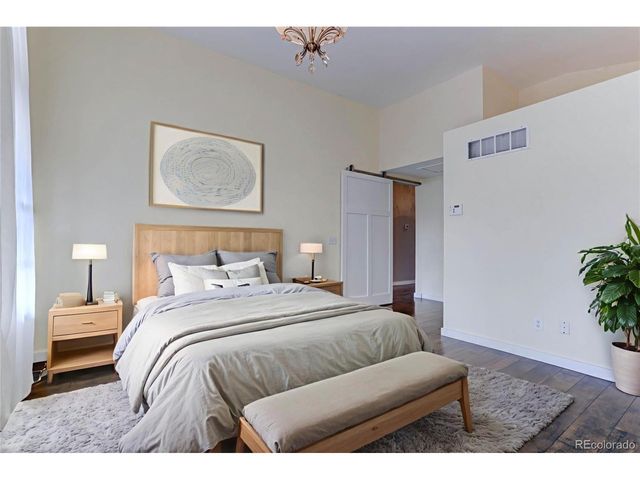 8252 S Balsam Ct, Littleton, CO 80128