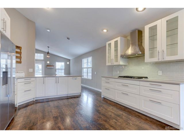 8252 S Balsam Ct, Littleton, CO 80128