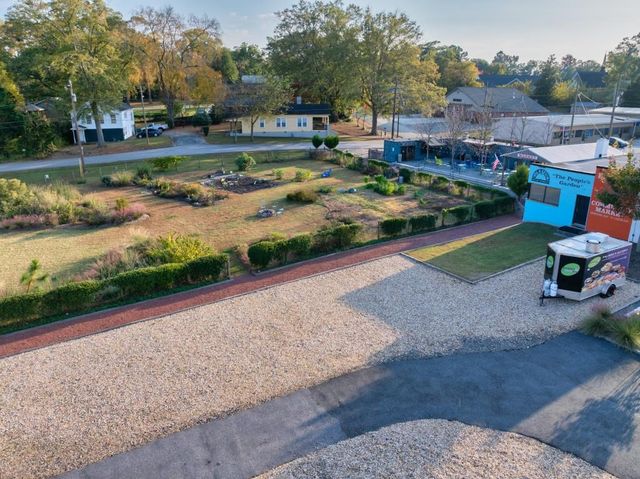 13 Sparks Way, Austell, GA 30106