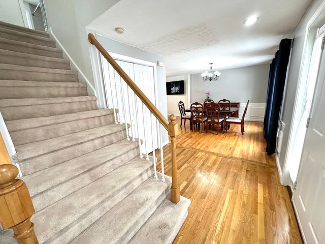 141 Ridge Rd, Nashua, NH 03062