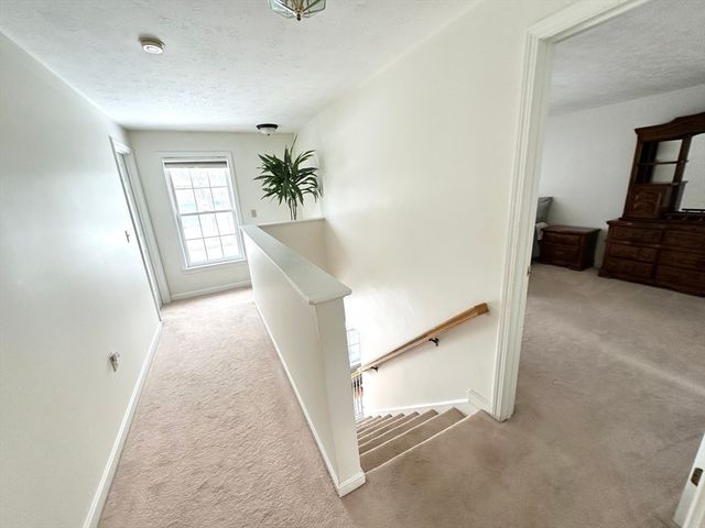 141 Ridge Rd, Nashua, NH 03062