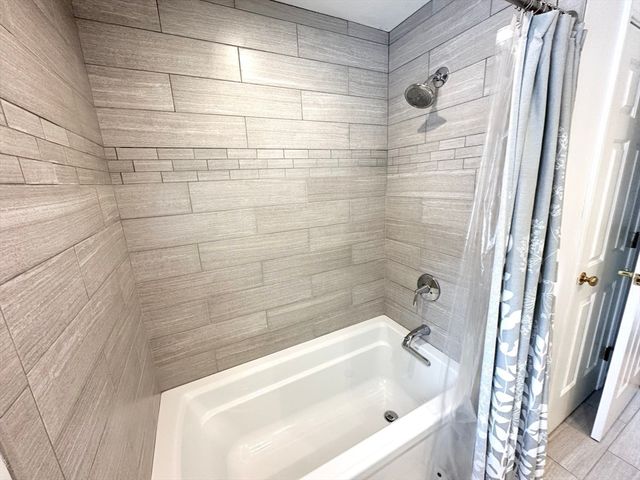 141 Ridge Rd, Nashua, NH 03062