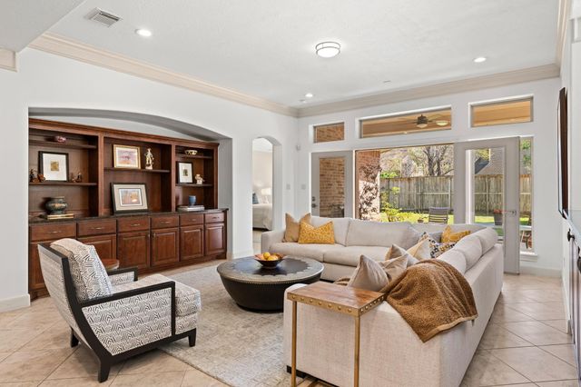 4521 Mayfair Street, Bellaire, TX 77401