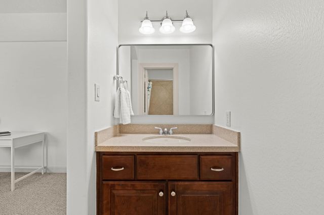 4521 Mayfair Street, Bellaire, TX 77401