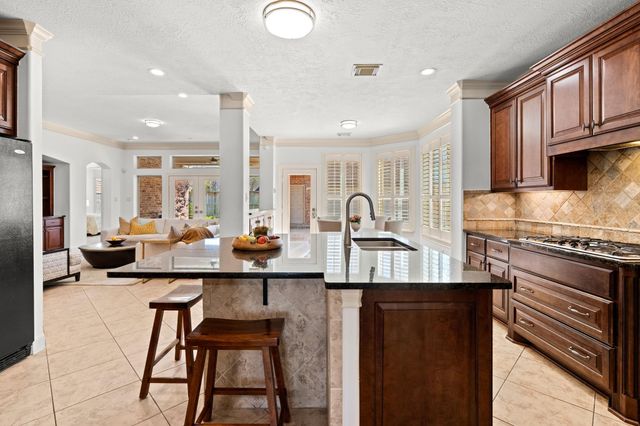 4521 Mayfair Street, Bellaire, TX 77401