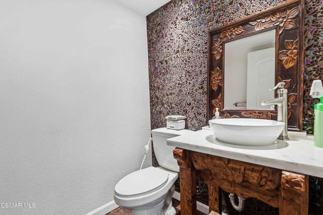 692 Via Colinas, Westlake Village, CA 91362