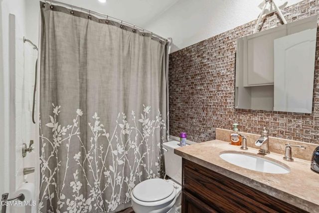 692 Via Colinas, Westlake Village, CA 91362