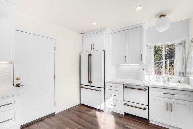 704 6th St, Davis, CA 95616