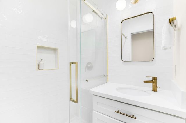 704 6th St, Davis, CA 95616