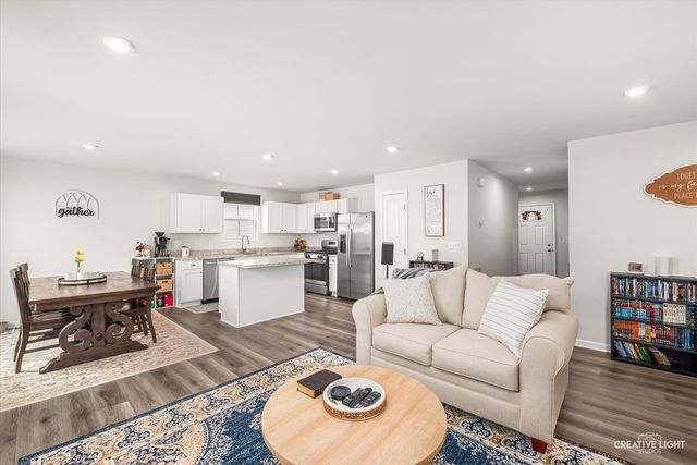 8004 Greywall Boulevard, Plainfield, IL 60586