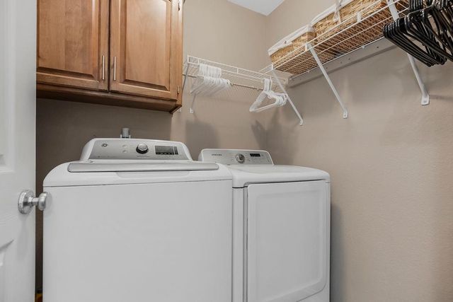 10912 N Manchester Avenue, Kansas City, MO 64157