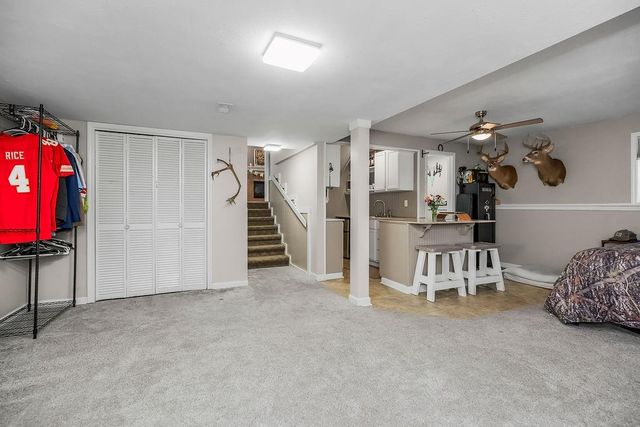 10912 N Manchester Avenue, Kansas City, MO 64157