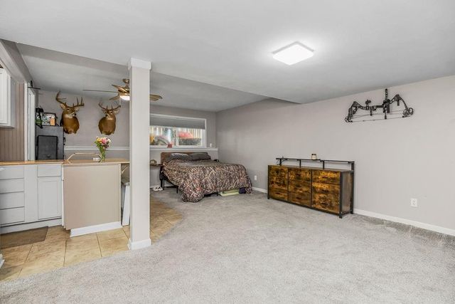 10912 N Manchester Avenue, Kansas City, MO 64157