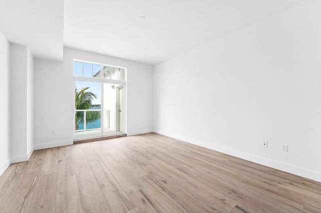 180 Lake Drive 2304, Palm Beach Shores, FL 33404