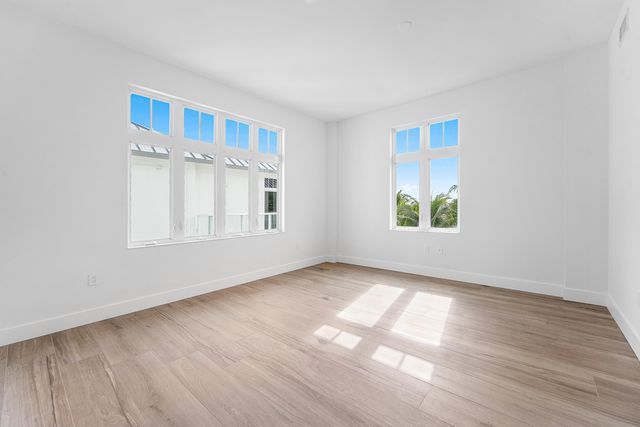 180 Lake Drive 2304, Palm Beach Shores, FL 33404