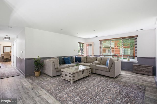 3002-A GREENWOOD CT, Mount Laurel, NJ 08054