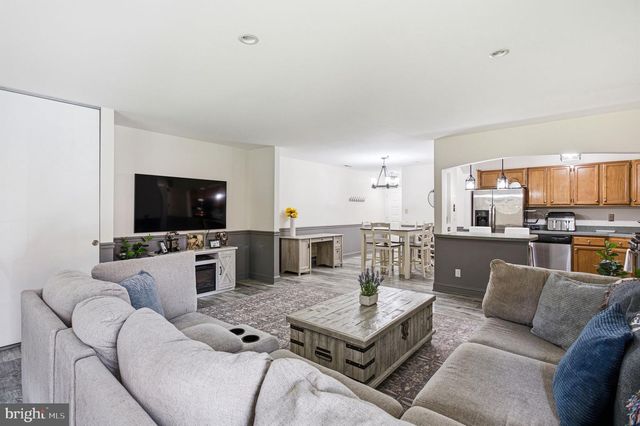 3002-A GREENWOOD CT, Mount Laurel, NJ 08054