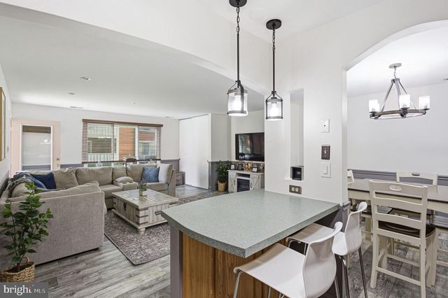 3002-A GREENWOOD CT, Mount Laurel, NJ 08054