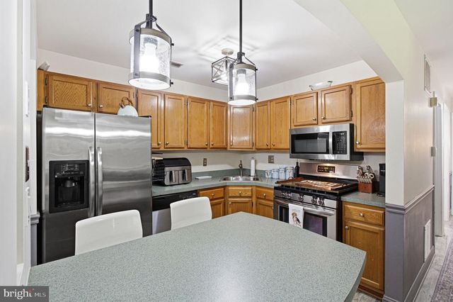 3002-A GREENWOOD CT, Mount Laurel, NJ 08054