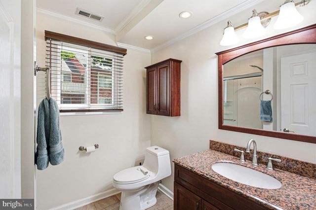 3002-A GREENWOOD CT, Mount Laurel, NJ 08054