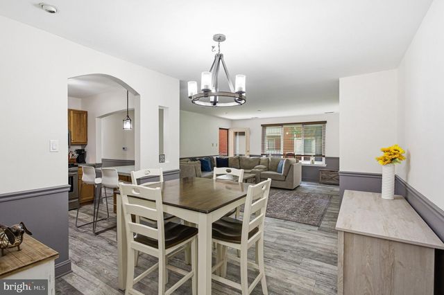 3002-A GREENWOOD CT, Mount Laurel, NJ 08054