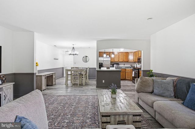 3002-A GREENWOOD CT, Mount Laurel, NJ 08054
