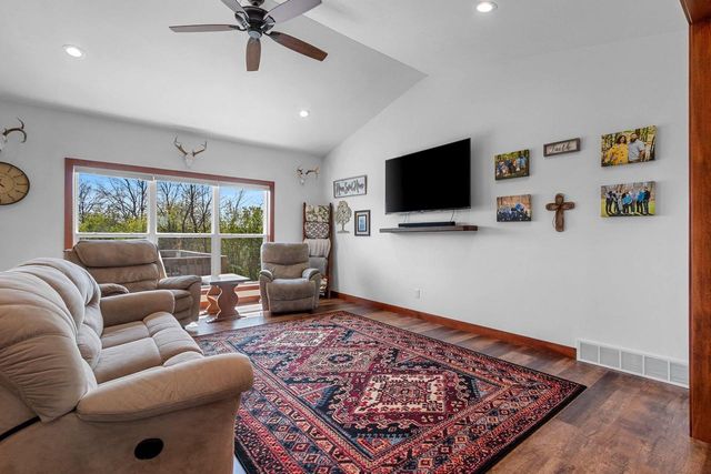 3027 SCARLET OAK ROAD, De Pere, WI 54115
