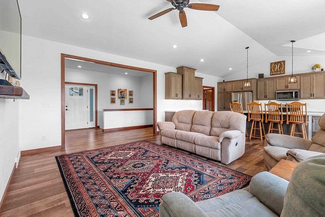 3027 SCARLET OAK ROAD, De Pere, WI 54115