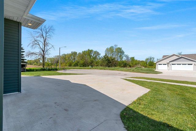 3027 SCARLET OAK ROAD, De Pere, WI 54115