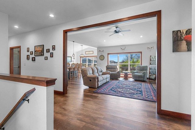 3027 SCARLET OAK ROAD, De Pere, WI 54115
