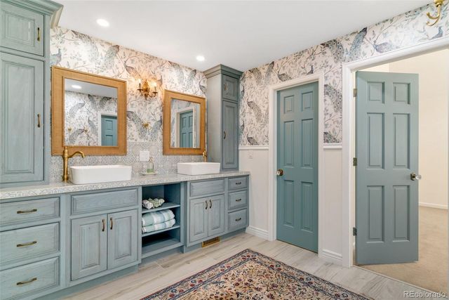 10049 Wyecliff Drive, Highlands Ranch, CO 80126