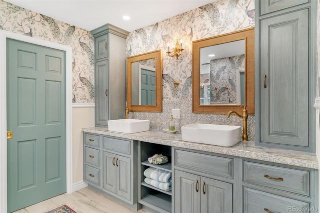 10049 Wyecliff Drive, Highlands Ranch, CO 80126