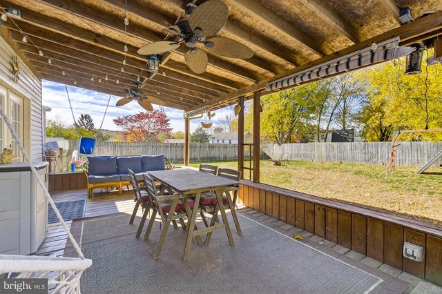 116 CRYSTAL DR, Wrightsville, PA 17368