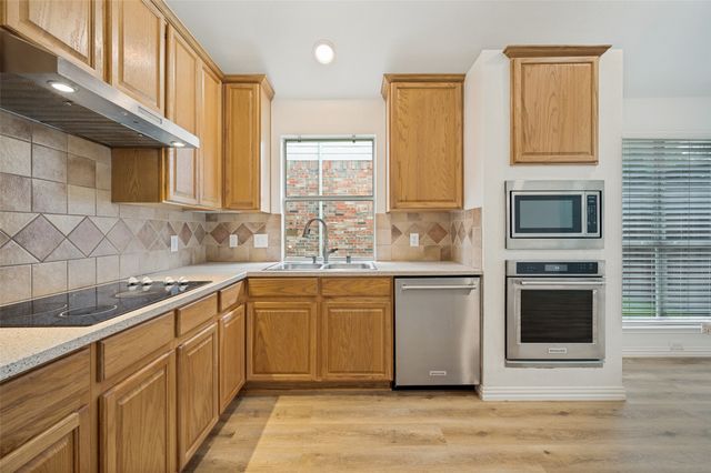 11248 Blackhawk Drive, Frisco, TX 75033