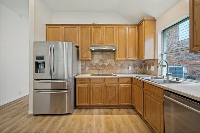 11248 Blackhawk Drive, Frisco, TX 75033