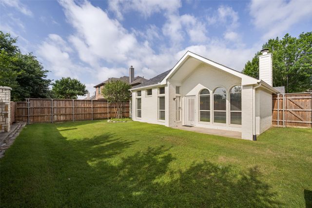 11248 Blackhawk Drive, Frisco, TX 75033