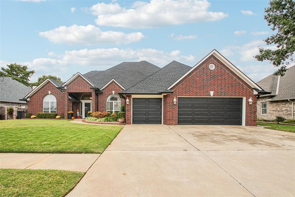 10117 Millspaugh Way, Yukon, OK 73099
