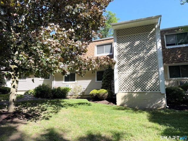 83 Chestnut Street D, Bethel, CT 06801