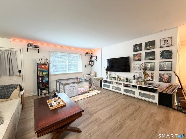 83 Chestnut Street D, Bethel, CT 06801