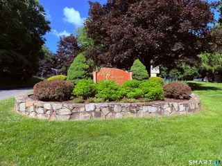 83 Chestnut Street D, Bethel, CT 06801