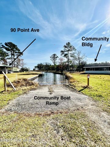 50 Point Avenue, Belhaven, NC 27810