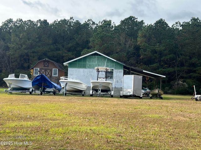 50 Point Avenue, Belhaven, NC 27810