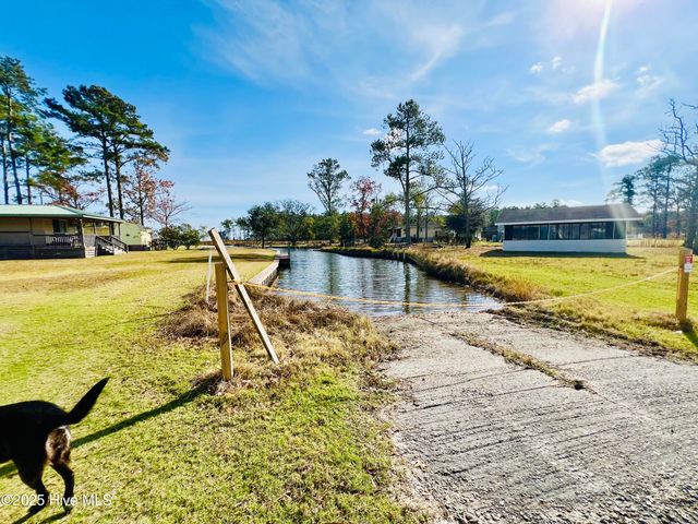 50 Point Avenue, Belhaven, NC 27810