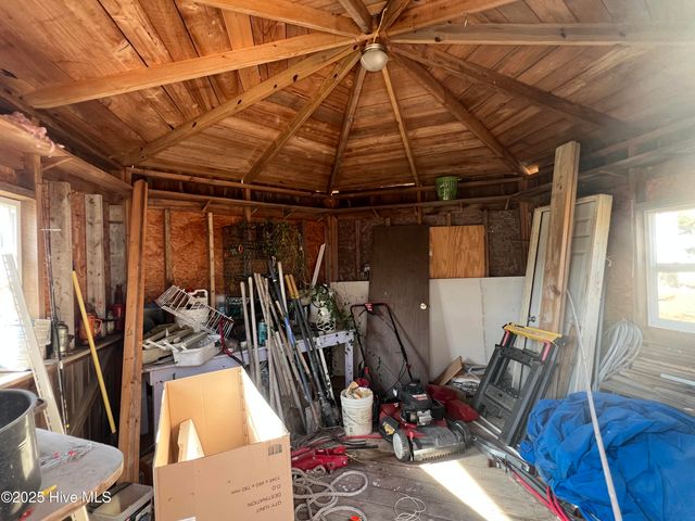 50 Point Avenue, Belhaven, NC 27810